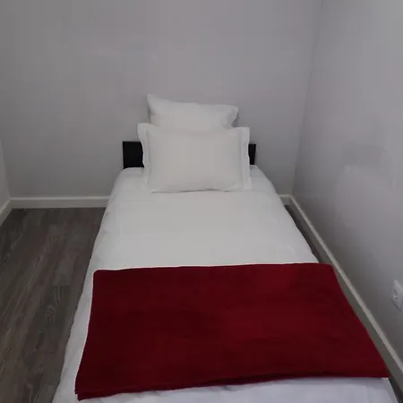 Apartment Paradise *